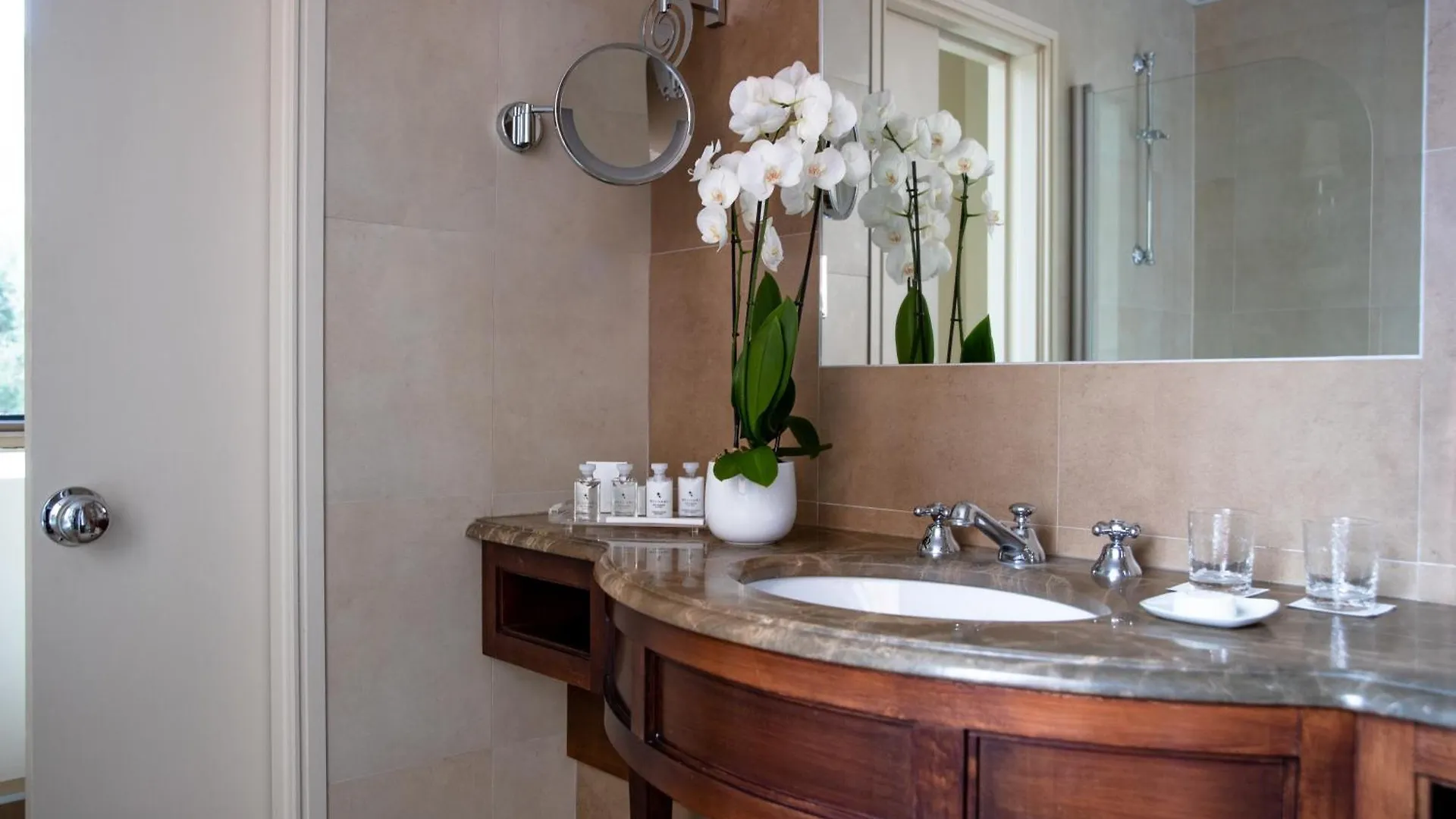 Hotel Royal-Riviera Saint-Jean-Cap-Ferrat 5*,